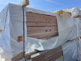 Ca. 96x Douglas palen geschaafd, 90x90mm, lengte 300cm
